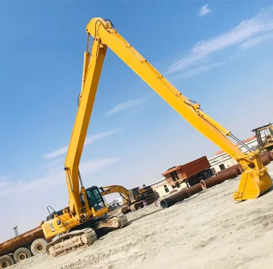 Excavator boom and stick assembly — precision-engineered by Surbhi Earthmover for heavy-duty earthmoving